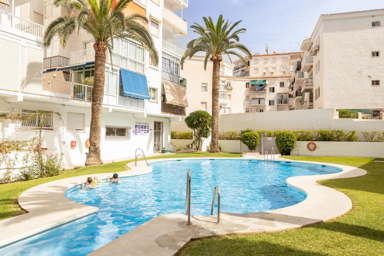 Penthouse In The Heart Of Nerja Apartamento Exterior foto